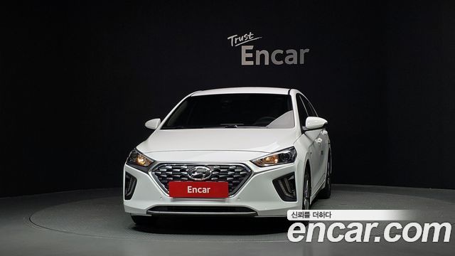 Hyundai Ioniq 1.6 HEV I — пробег 124 423 км — фото 3 из 5