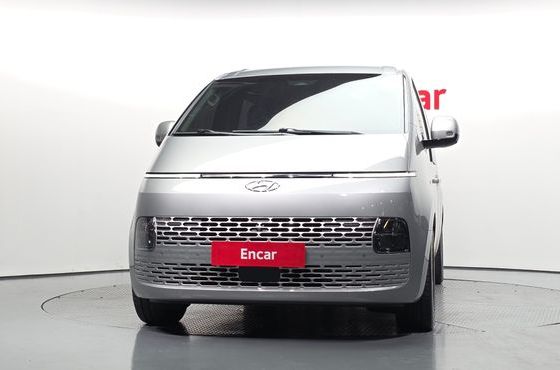 Hyundai Staria 4WD Tourer 11-Seater Modern — пробег 164 468 км — фото 3 из 5