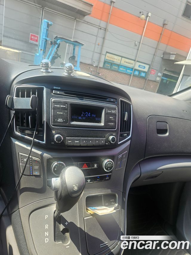 Hyundai Starex 12-Seater Wagon Modern — пробег 295 772 км — фото 3 из 5
