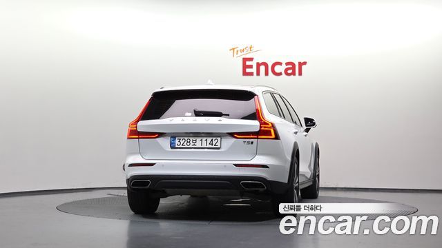 Volvo V60 из Кореи Encar