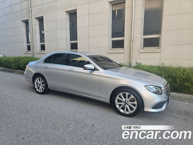 Mercedes-Benz E-Class из Кореи Encar