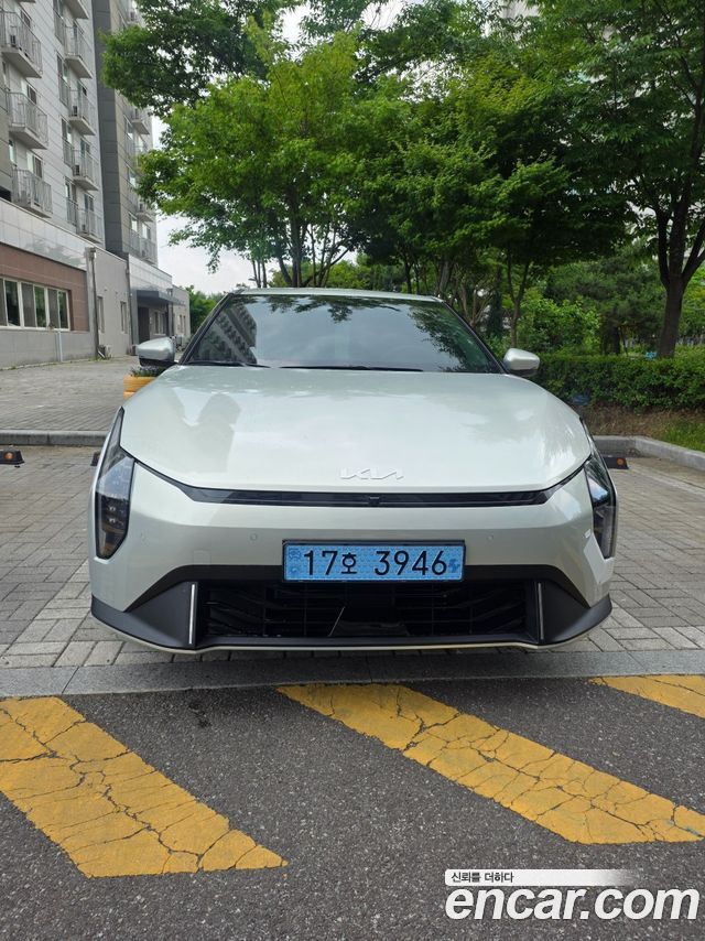 Kia EV4 Standard 2WD Earth — пробег 1 430 км — фото 2 из 5