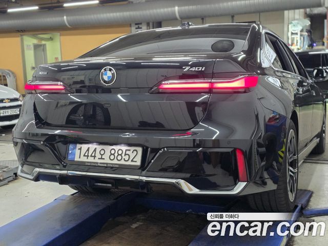 BMW 7-Series из Кореи Encar