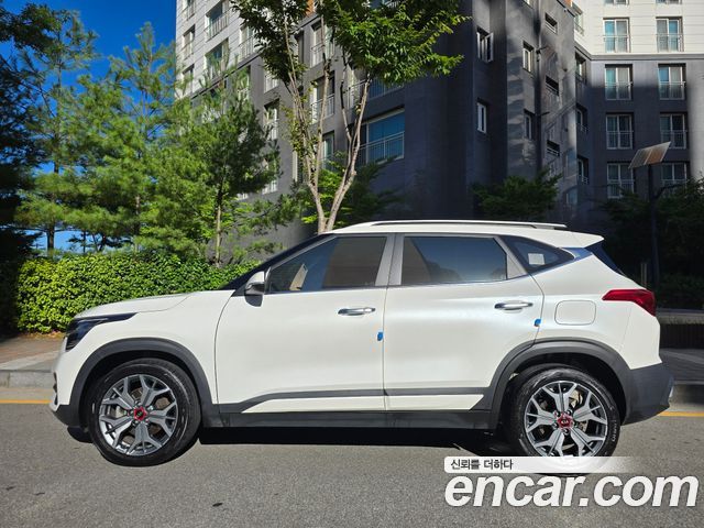 Kia Seltos из Кореи Encar