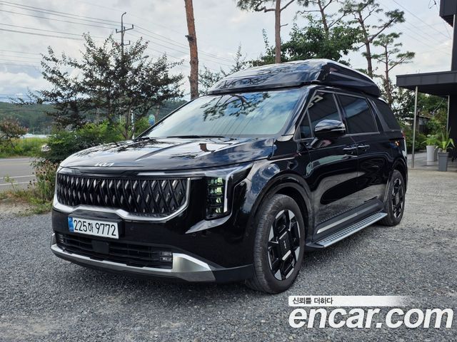 Kia Carnival Gasoline 9-Seater Hi Limousine Signature — пробег 18 000 км — фото 1 из 5