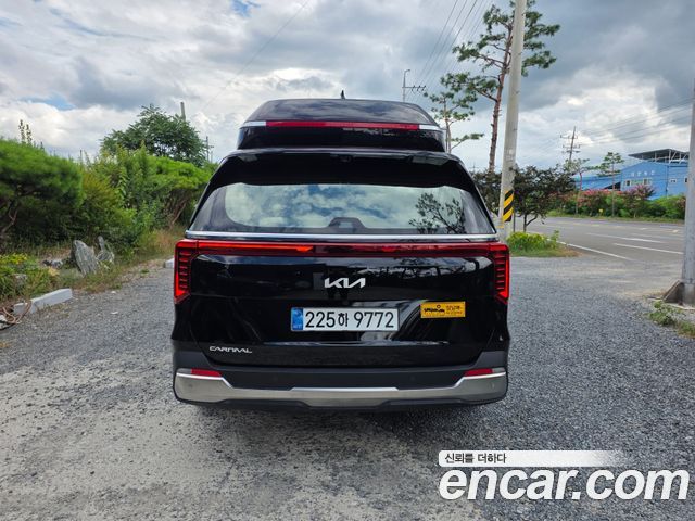 Kia Carnival Gasoline 9-Seater Hi Limousine Signature — пробег 18 000 км — фото 2 из 5