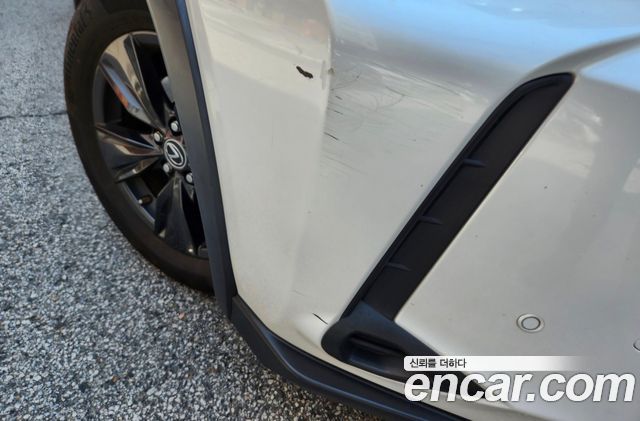 Lexus UX из Кореи Encar
