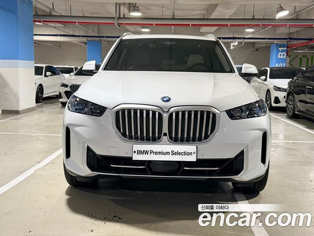 BMW X5 xDrive 50e xLine — пробег 14 028 км — фото 3 из 5
