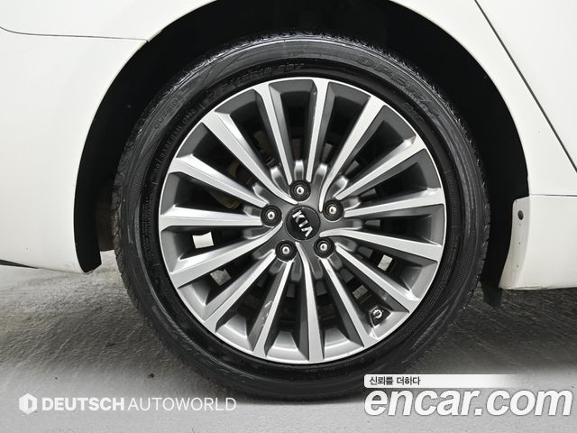 Kia K7 из Кореи Encar