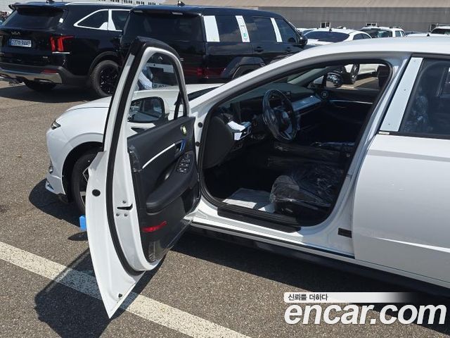 Hyundai Sonata 1.6 Turbo S — пробег 1 км — фото 3 из 5