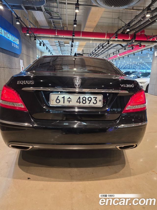 Hyundai Equus VS380 PRIME VIP PACK — пробег 220 000 км — фото 4 из 5