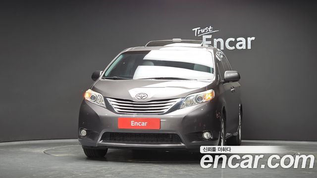 Toyota Sienna из Кореи Encar