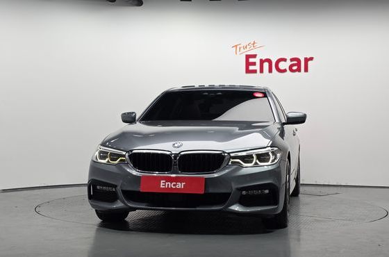 BMW 5-Series 530i xDrive M Sport Package Plus — пробег 110 854 км — фото 3 из 5