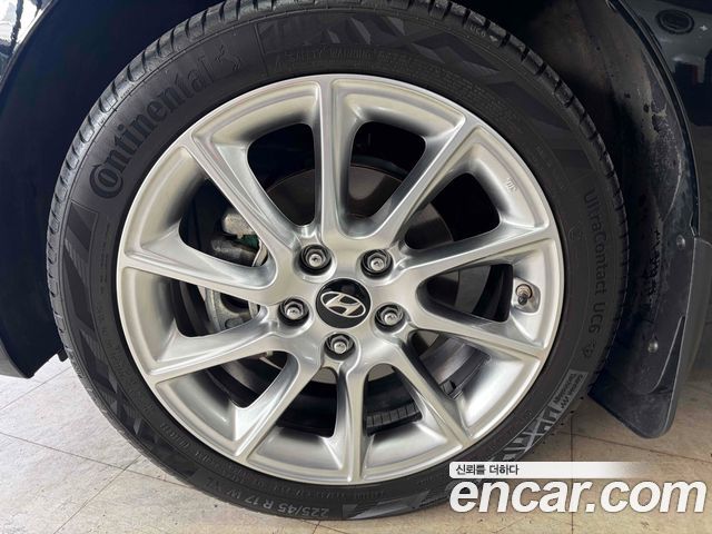 Hyundai AVANTE 1.6 GDi Premium Standard — пробег 53 000 км — фото 4 из 5