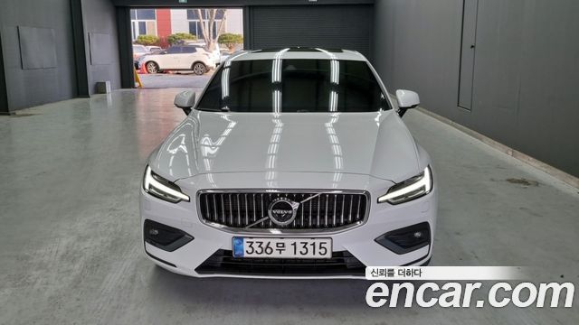 Volvo S60 B5 Inscription — пробег 93 000 км — фото 3 из 5
