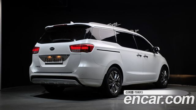 Kia Carnival из Кореи Encar