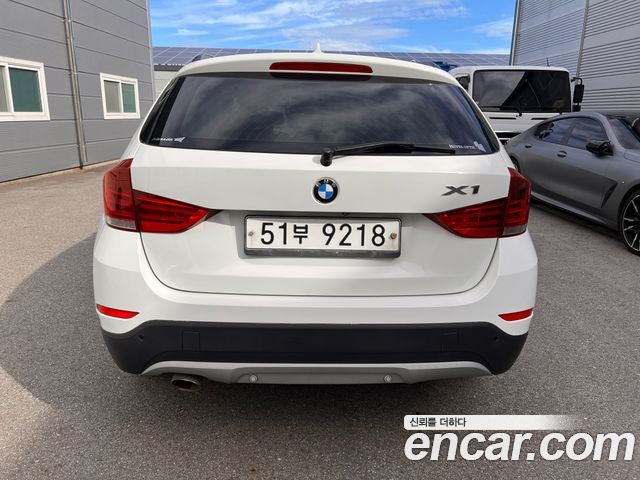 BMW X1 xDrive 18d — пробег 80 733 км — фото 4 из 5