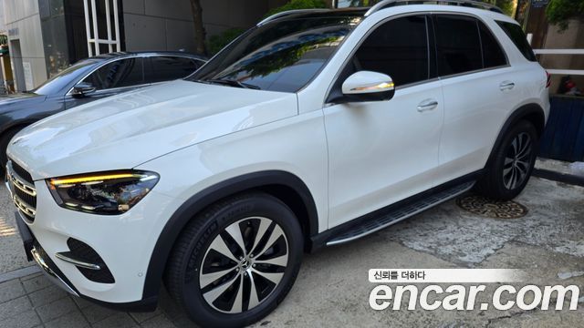 Mercedes-Benz GLE-Class GLE450 4MATIC — пробег 900 км — фото 3 из 5