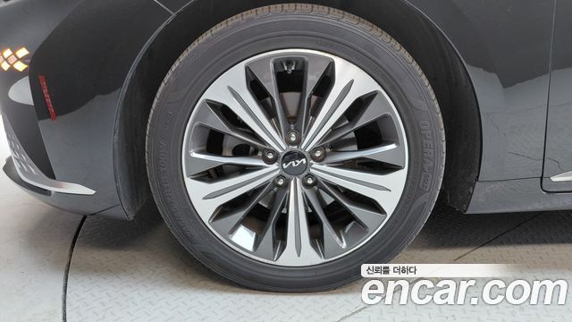 Kia K8 из Кореи Encar