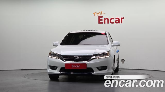 Honda Accord 2.4 9th — пробег 73 921 км — фото 3 из 5