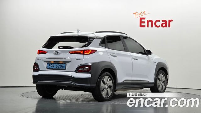 Hyundai Kona Premium — пробег 67 926 км — фото 2 из 5