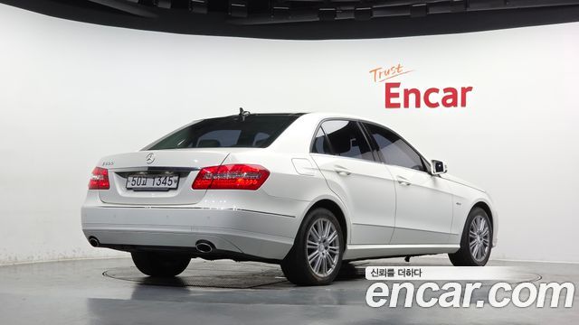 Mercedes-Benz E-Class из Кореи Encar