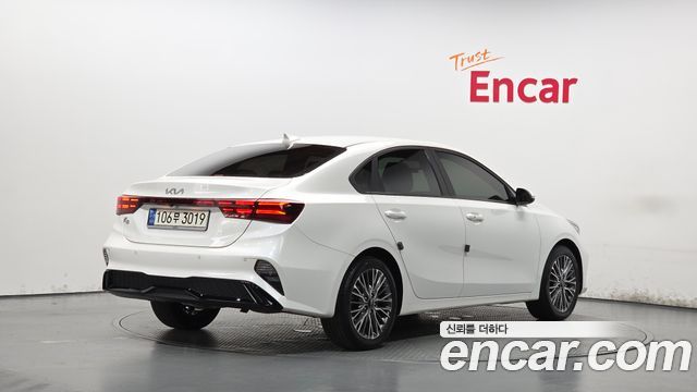 Kia K3 из Кореи Encar