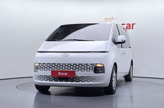 Hyundai Staria 4WD Tourer 11-Seater Modern — пробег 173 453 км — фото 3 из 5