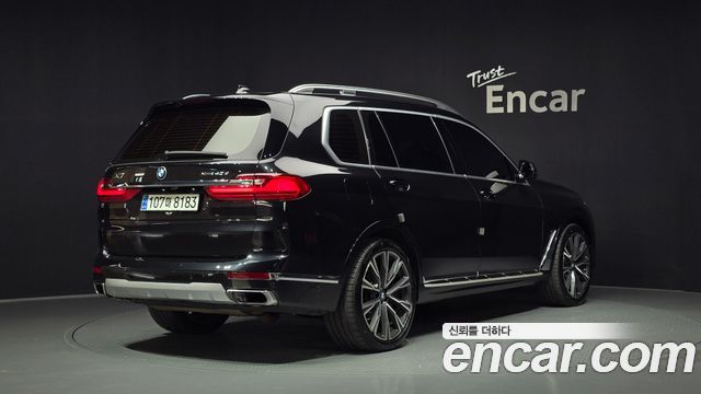 BMW X7 xDrive 30d Design Pure Excellence First Edition 6-Seater — пробег 146 585 км — фото 2 из 5