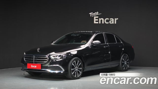 Mercedes-Benz E-Class E300e 4MATIC Exclusive — пробег 44 554 км — фото 1 из 5