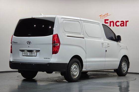 Hyundai Starex Van 3-Seater Style — пробег 154 717 км — фото 2 из 5