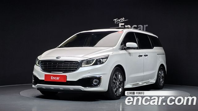 Kia Carnival 9-Seater Noblesse Special — пробег 118 101 км — фото 1 из 5