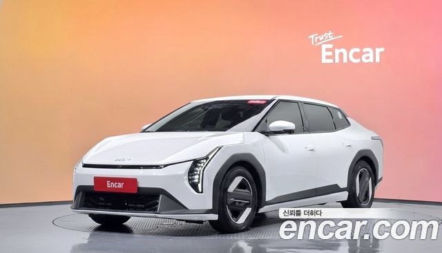Kia EV4 из Кореи Encar