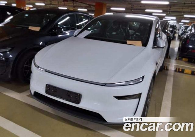 Tesla Model Y L Long Range AWD — пробег 1 км — фото 2 из 5