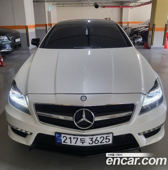 Mercedes-Benz CLS-Class CLS63 AMG — пробег 140 300 км — фото 3 из 5