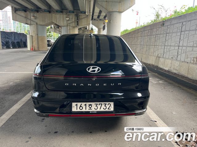 Hyundai Grandeur 3,5 Gasoline 4WD Calligraphy — пробег 105 000 км — фото 4 из 5