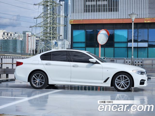 BMW 5-Series 520d M Sport package — пробег 112 716 км — фото 3 из 5