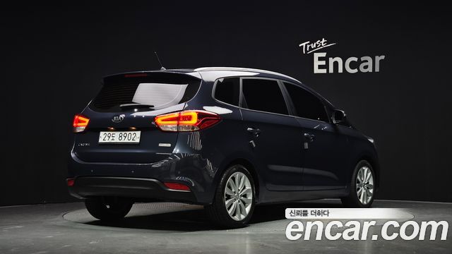 Kia Carens из Кореи Encar