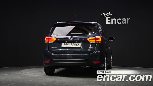 Kia Carens из Кореи Encar