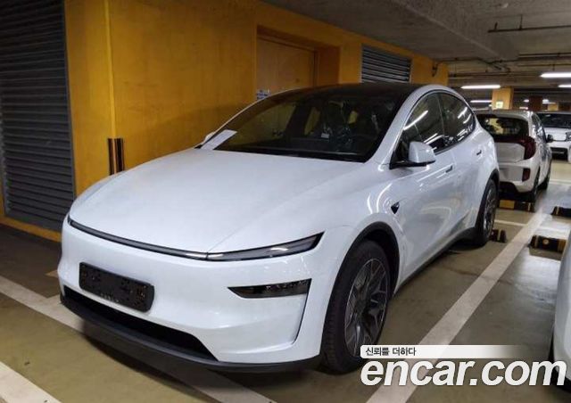 Tesla Model Y L Long Range AWD — пробег 1 км — фото 2 из 5