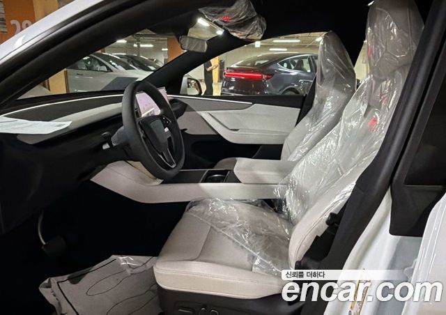 Tesla Model Y L Long Range AWD — пробег 1 км — фото 4 из 5