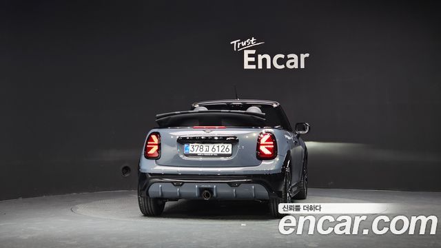 Mini Cooper Convertible JCW — пробег 3 365 км — фото 4 из 5