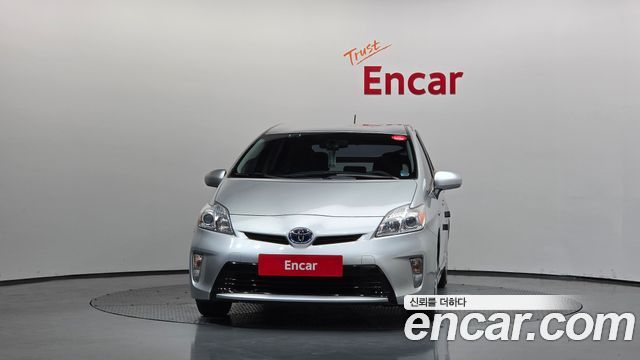 Toyota Prius из Кореи Encar