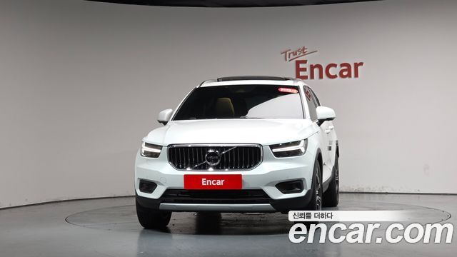 Volvo XC40 T4 Inscription — пробег 64 537 км — фото 3 из 5