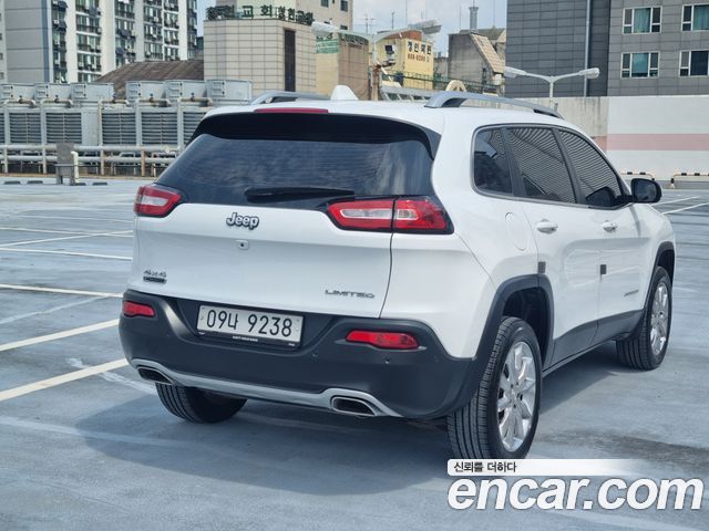 Jeep Cherokee 2.2 Diesel Limited 4WD — пробег 137 000 км — фото 2 из 5