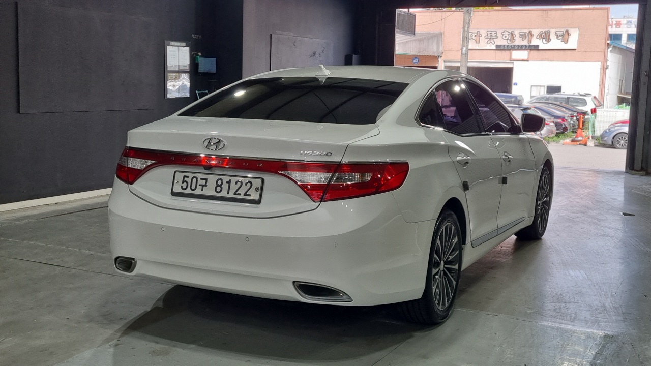 Hyundai Grandeur LPG HG300 Premium — пробег 133 896 км — фото 2 из 5