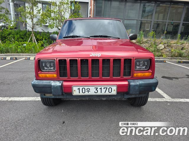Jeep Cherokee 2.5 XJ — пробег 172 000 км — фото 1 из 5