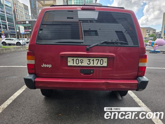 Jeep Cherokee 2.5 XJ — пробег 172 000 км — фото 2 из 5