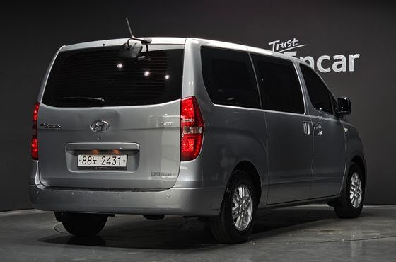 Hyundai Starex Van 5-Seater Smart — пробег 110 016 км — фото 2 из 5