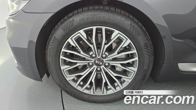 Kia K9 из Кореи Encar